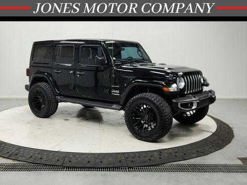 Used 2021 Jeep Wrangler Unlimited Sahara w/ Cold Weather Group AWD/4WD image 1