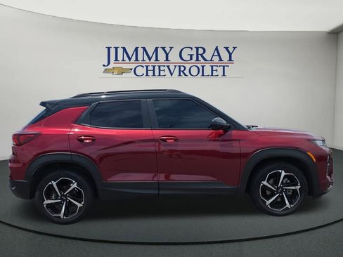 Used 2023 Chevrolet TrailBlazer RS w/ Sun and Liftgate Package FWD image 6