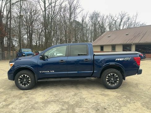 Used 2018 Nissan Titan PRO-4X image 8