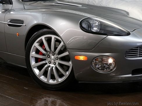 Used 2003 Aston Martin Vanquish Coupe image 3