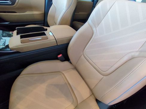 New 2026 INFINITI QX80 Luxe w/ Exterior Package RWD image 12