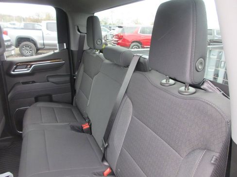 New 2026 GMC Sierra 1500 SLE w/ Max Trailering Package AWD/4WD image 12