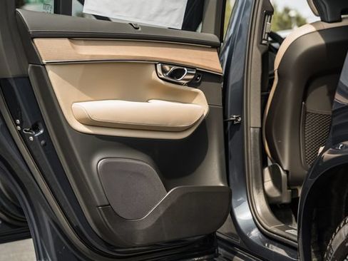 New 2026 Volvo XC90 T8 Ultra w/ Protection Package Premier AWD/4WD image 39
