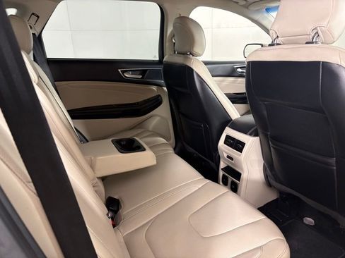 Used 2017 Ford Edge Titanium w/ Equipment Group 301A image 17