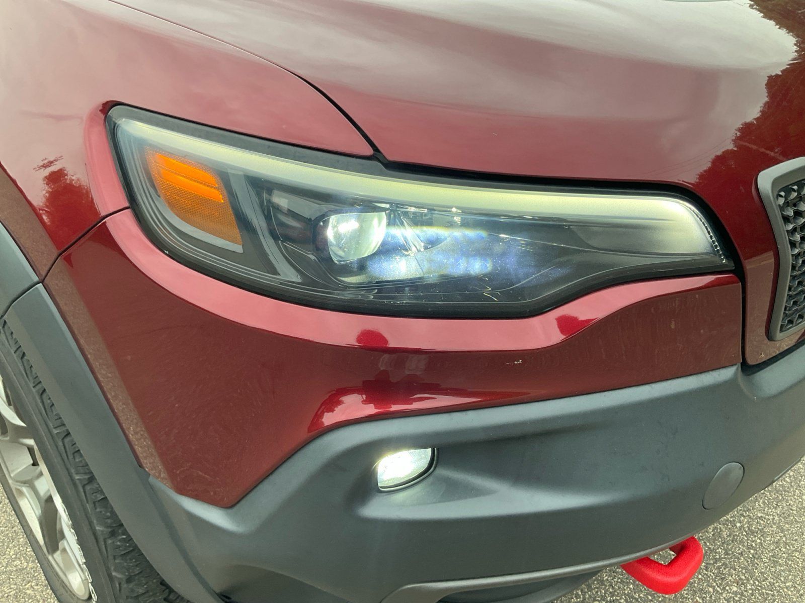 Used 2019 Jeep Cherokee Trailhawk AWD/4WD image 33