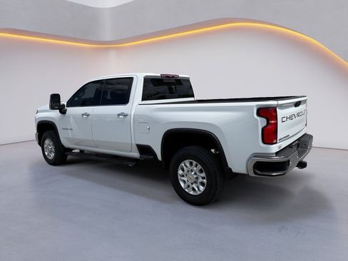 Used 2024 Chevrolet Silverado 2500 LTZ w/ LTZ Plus Package AWD/4WD image 5