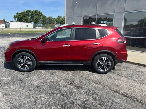 Used 2020 Nissan Rogue SV w/ Sun & Sound Touring Package AWD/4WD image 8