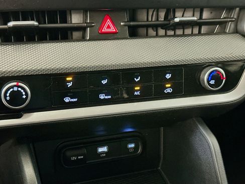 Used 2024 Kia Sportage LX image 23