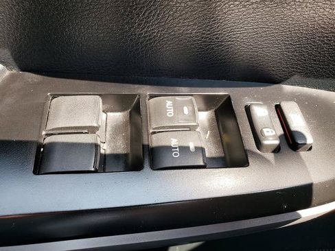 Used 2017 Toyota Tundra Limited w/ Limited Premium Package AWD/4WD image 24