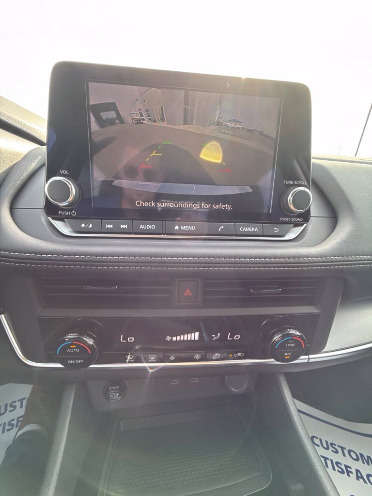 Used 2026 Nissan Rogue SV FWD image 19