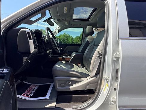 Used 2016 GMC Sierra 2500 SLT w/ Duramax Plus Package image 22