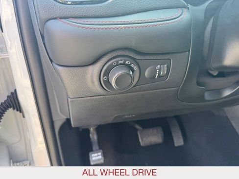 Certified 2024 Dodge Durango GT image 13