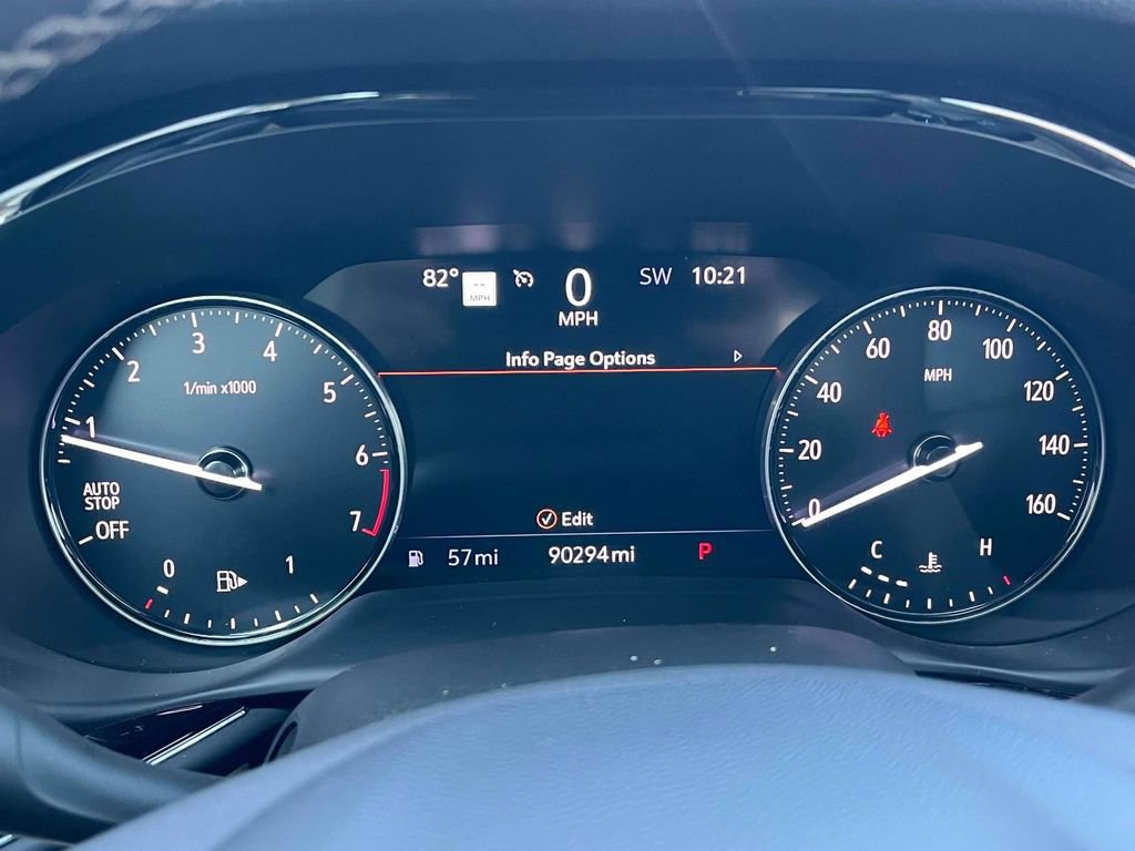 Certified 2022 Buick Envision Avenir w/ Technology Package II FWD image 38