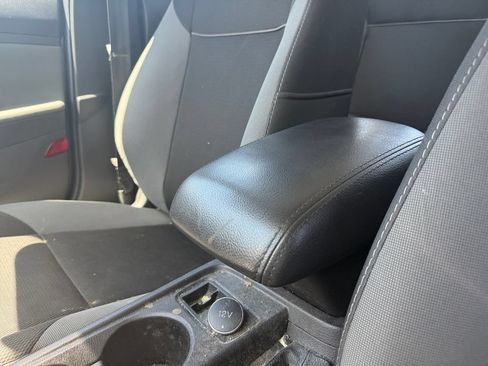 Used 2014 Ford Focus SE FWD image 29