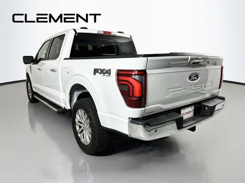 Certified 2024 Ford F150 Lariat w/ FX4 Off-Road Package AWD/4WD image 10