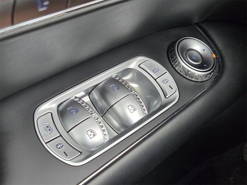 Used 2024 Genesis G90 3.5T image 29