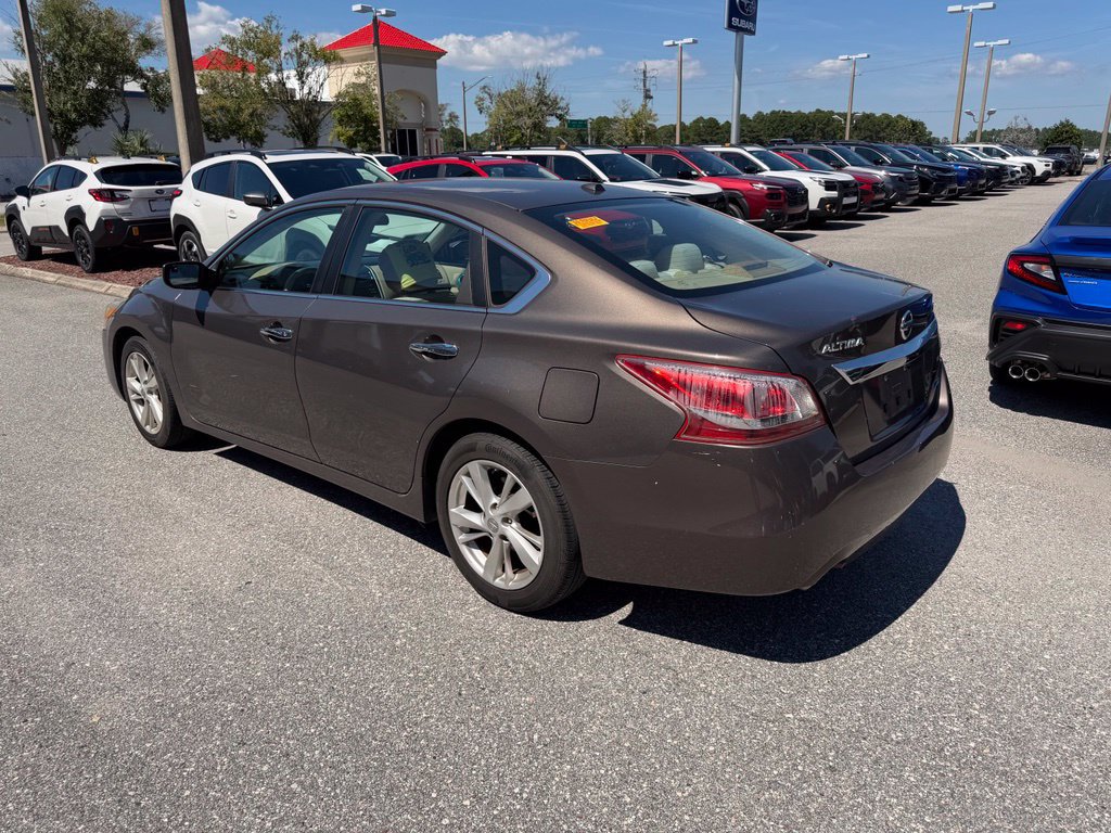 Used 2013 Nissan Altima 2.5 SV FWD image 7