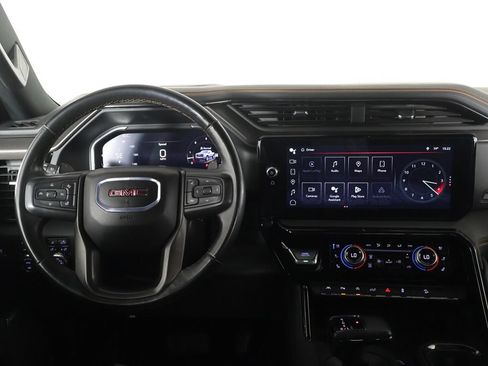 Used 2024 GMC Sierra 1500 AT4 w/ Technology Package AWD/4WD image 34