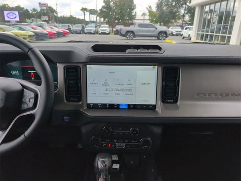 New 2025 Ford Bronco Outer Banks image 16