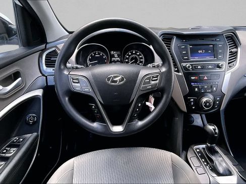 Used 2017 Hyundai Santa Fe Sport FWD image 9