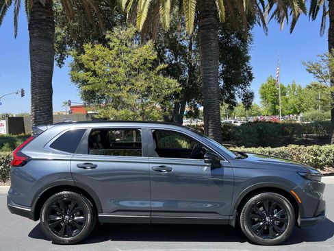 Used 2023 Honda CR-V Sport Touring image 18