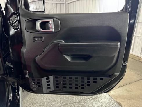 Used 2022 Jeep Gladiator Sport AWD/4WD image 48