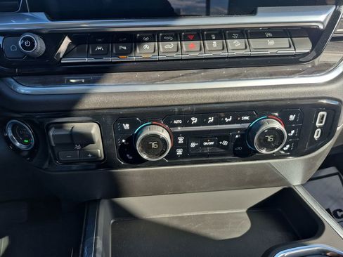 New 2026 Chevrolet Silverado 1500 LTZ w/ LTZ Premium Package AWD/4WD image 18