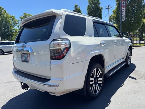 Used 2015 Toyota 4Runner Limited AWD/4WD image 5