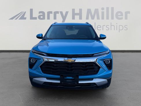Used 2025 Chevrolet TrailBlazer LT w/ Convenience Package image 8