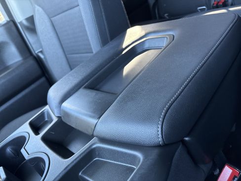 Used 2022 Chevrolet Silverado 1500 Custom Trail Boss w/ Safety Confidence Package image 30