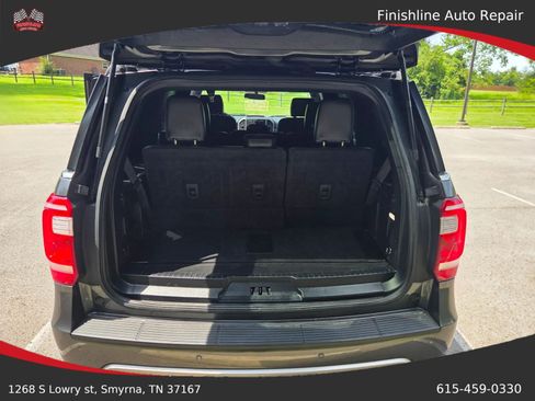 Used 2018 Ford Expedition XLT w/ Equipment Group 201A RWD image 11