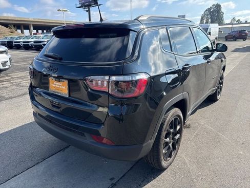 Certified 2023 Jeep Compass Latitude w/ Sun and Sound Group image 6