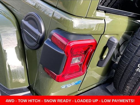 Used 2023 Jeep Wrangler Unlimited Sahara w/ Cold Weather Group image 21