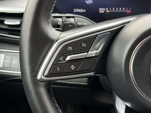 Used 2025 Buick Enclave Preferred image 10