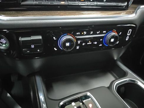 Used 2025 Chevrolet Silverado 1500 LT Trail Boss w/ Convenience Package II image 20