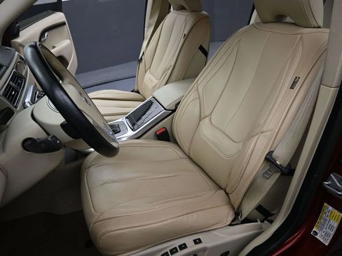 Used 2015 Volvo XC70 T6 w/ Proximity Package AWD/4WD image 10