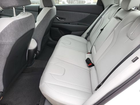 New 2026 Hyundai Elantra Limited FWD image 11