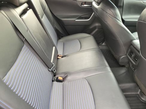 Used 2022 Toyota RAV4 XSE AWD/4WD image 12