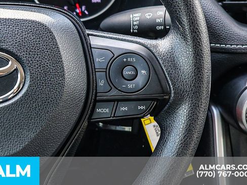 Used 2021 Toyota RAV4 LE image 35