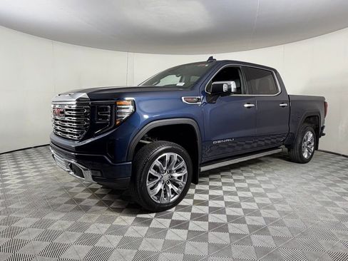 Used 2023 GMC Sierra 1500 Denali w/ Denali Reserve Package image 3