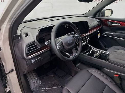 New 2026 Chevrolet Traverse Z71 w/ Driver Confidence Package image 11