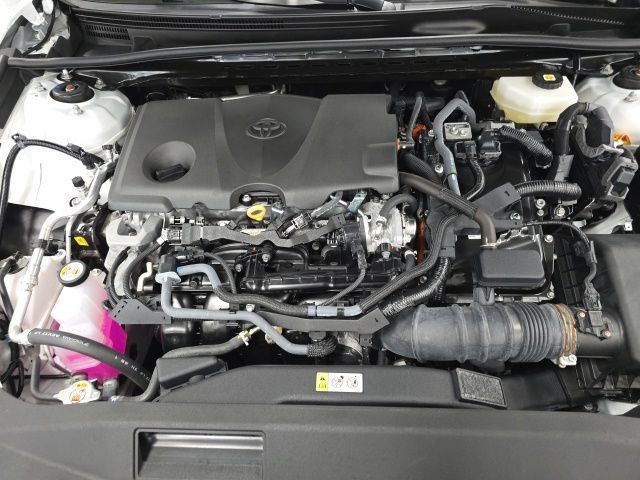 Used 2025 Toyota Camry SE AWD/4WD image 19
