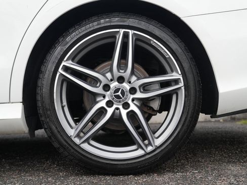 Used 2019 Mercedes-Benz E 300 4MATIC image 14