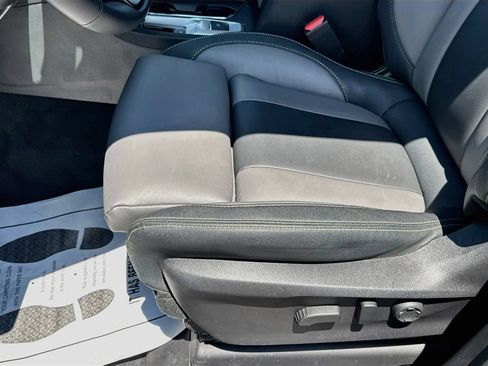 Used 2023 Subaru Ascent Onyx Edition Limited AWD/4WD image 24
