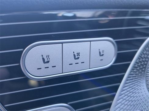 Used 2024 Mercedes-Benz GLS 450 4MATIC image 32