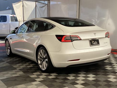 Used 2018 Tesla Model 3 Performance image 5