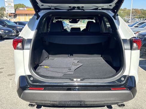 Used 2020 Toyota RAV4 XSE image 30