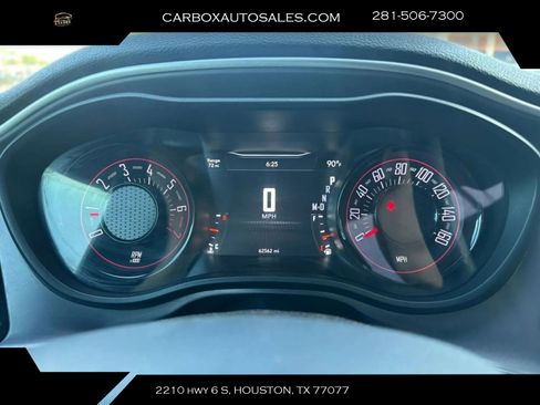 Used 2019 Dodge Challenger SXT w/ Blacktop Package RWD image 13