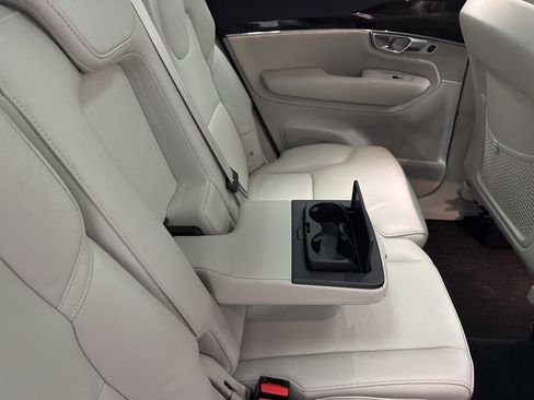 Used 2017 Volvo XC90 T6 Momentum w/ Vision Package AWD/4WD image 14
