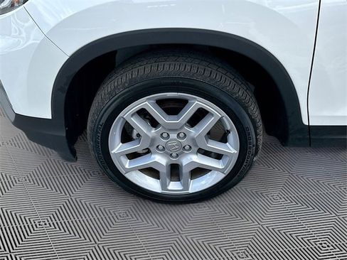 Used 2024 Honda Passport EX-L image 28